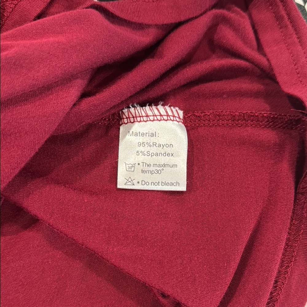 Dark Red Pleated Short Sleeve Blouse - Picture 6 of 7